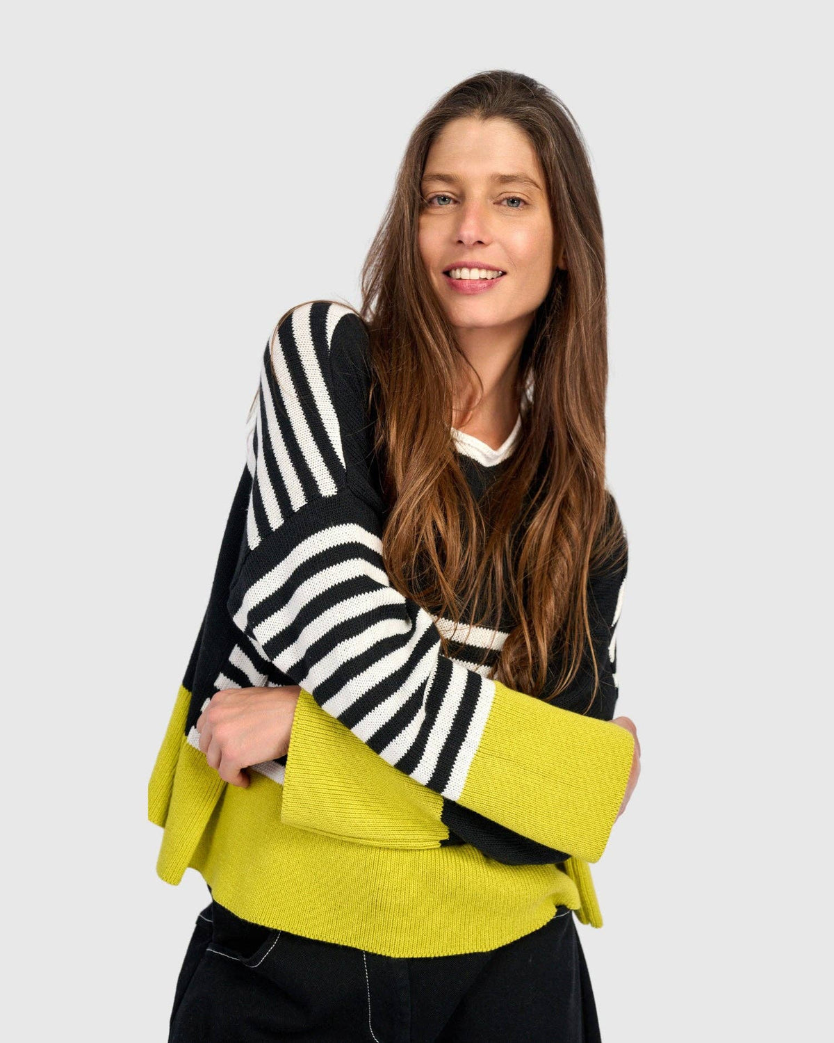 Honeybee Sweater, Black/Yellow: MIX / ONE SIZE
