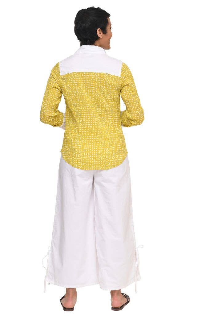 CV1087 Gretchen Button Down in Goldfish Dot*: M