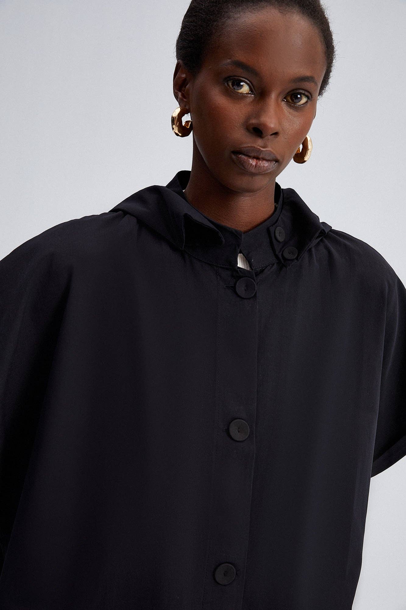 HOODED WAISCOAT: Black / Standart 23S1X058 - Touché Prive