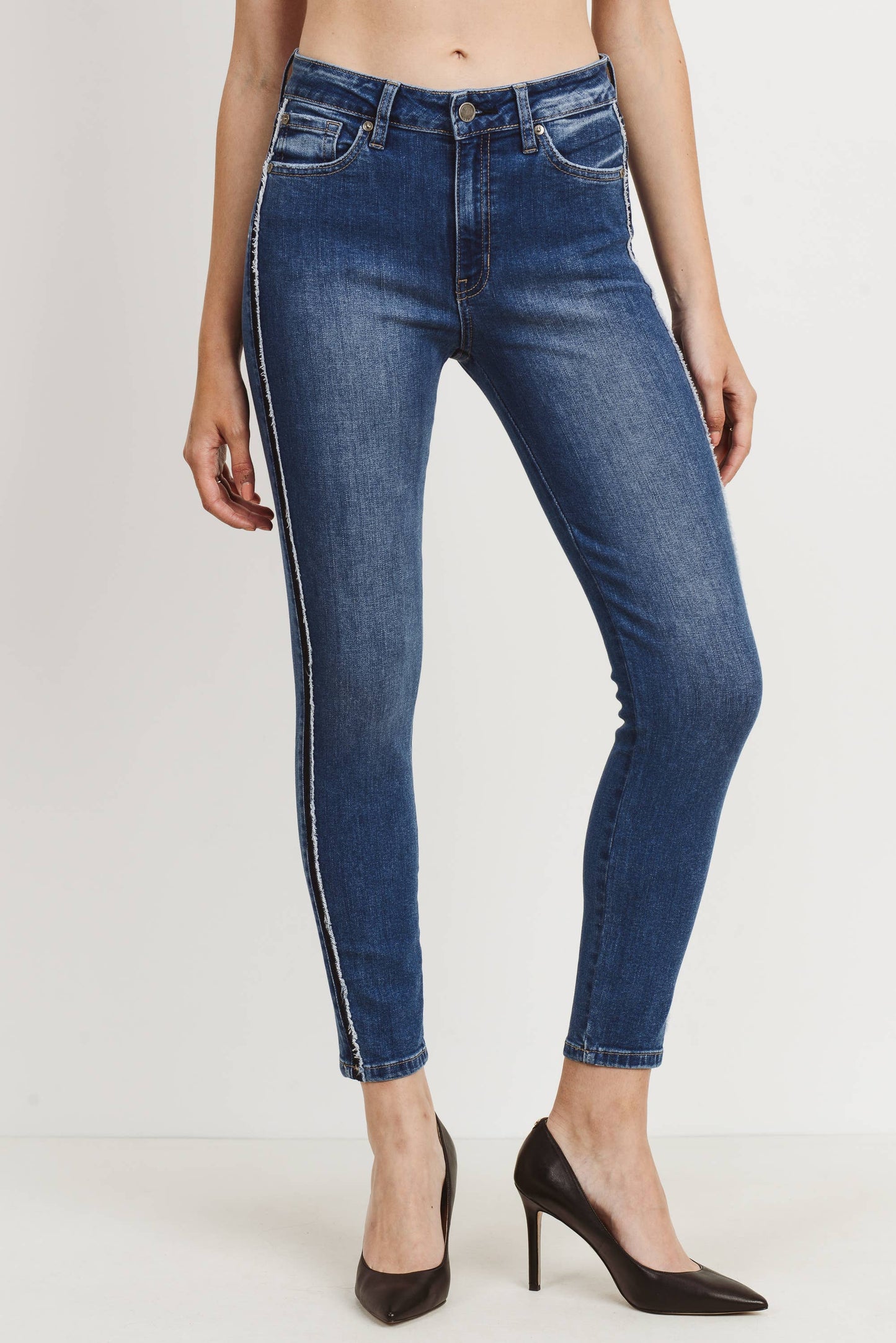 High Rise Skinny w/ Side Seam Detail DP453