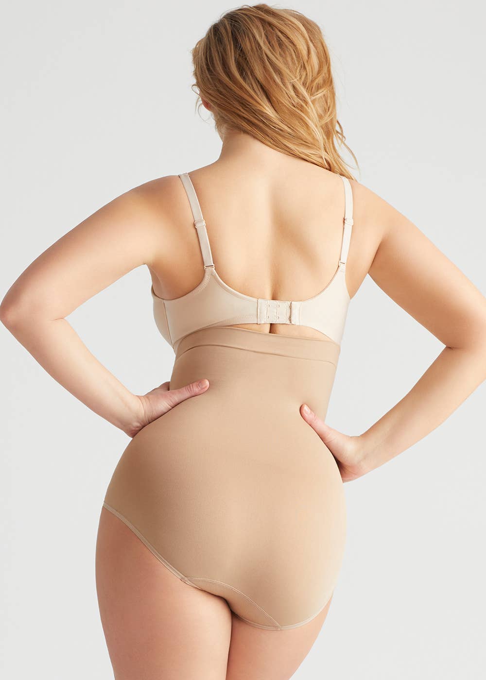 Seamless Solutions High Waist Shaping Brief - Yummie