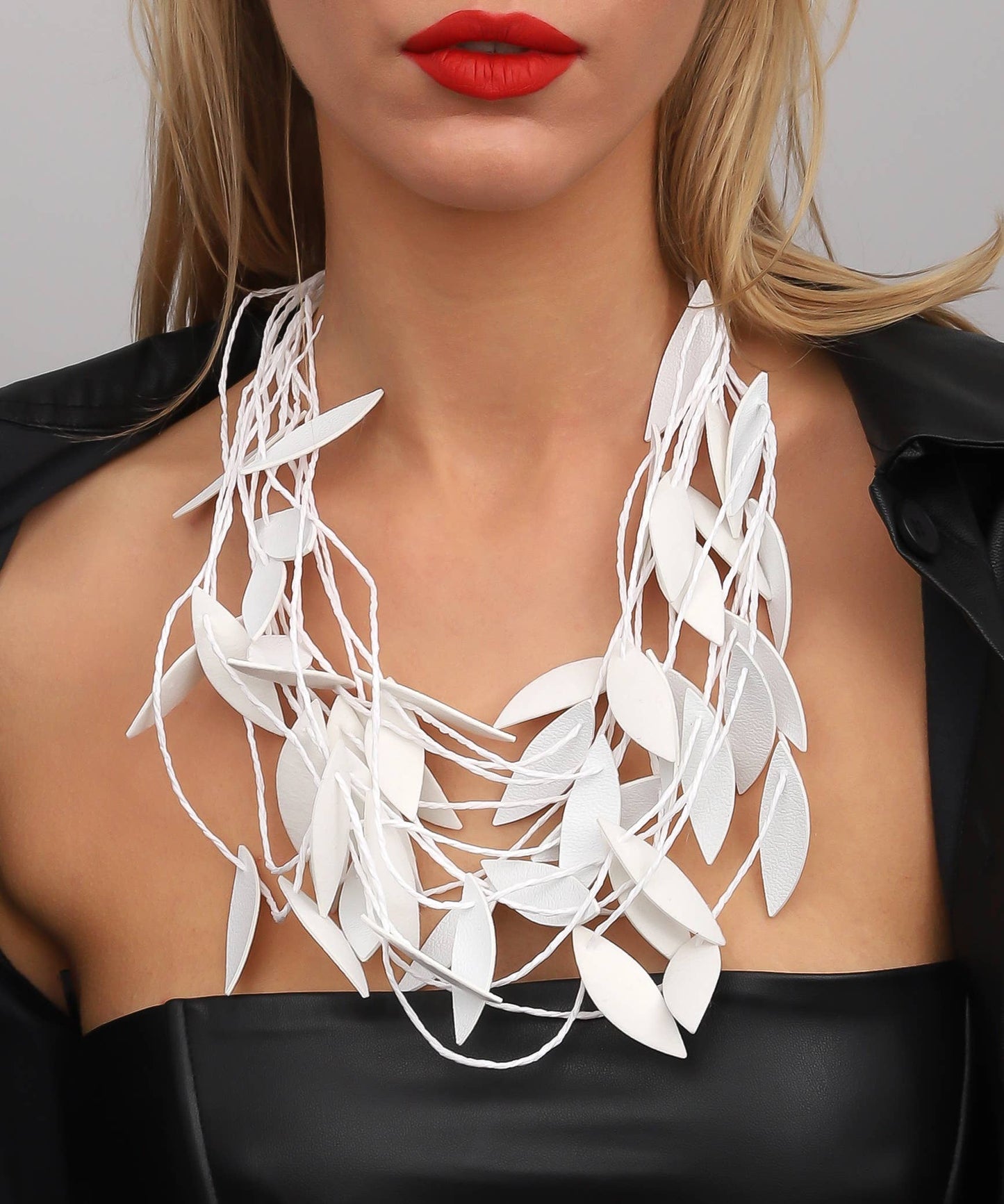 Handmade special design leather leaf jewelry set: Black