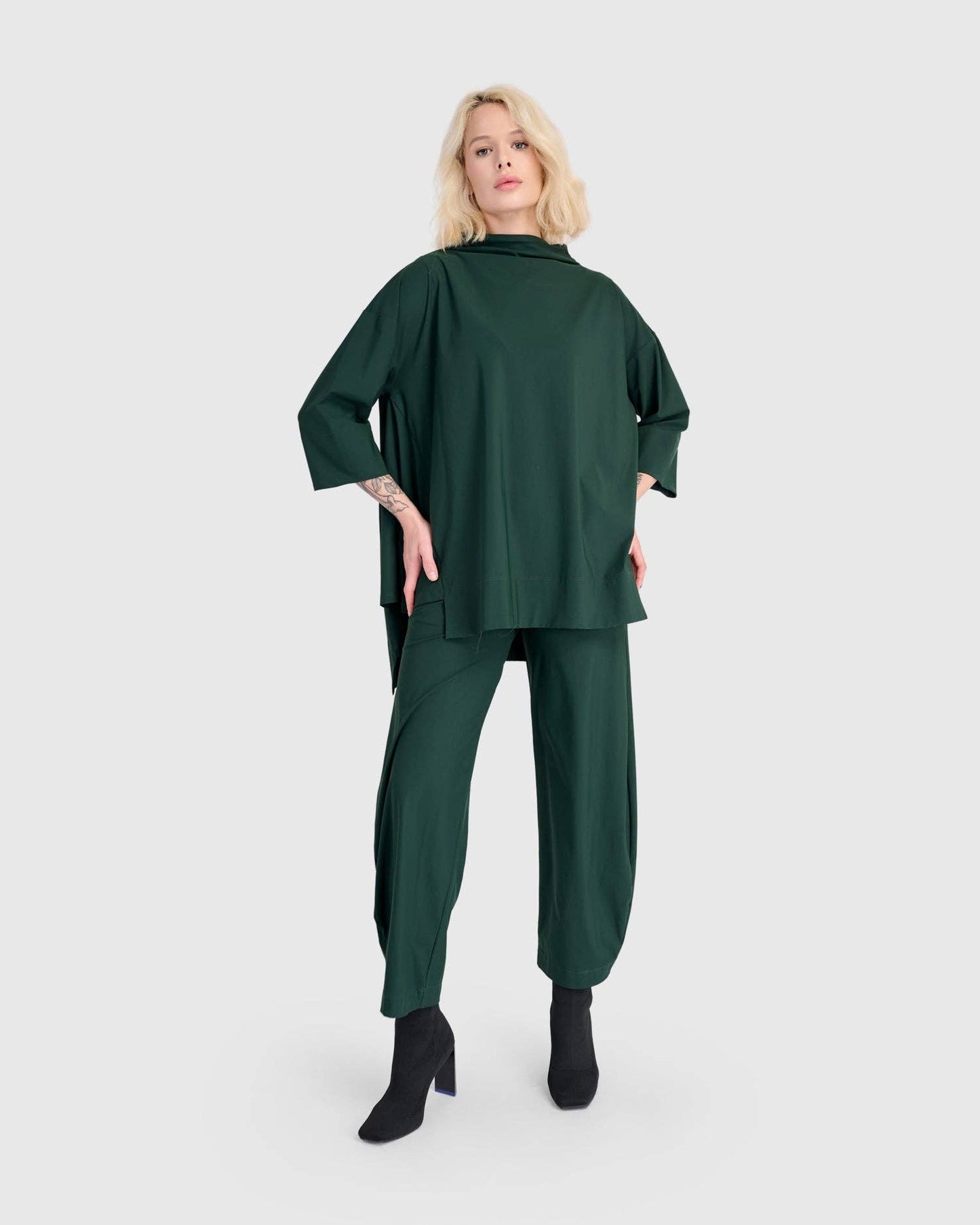 Essential Tekbika Flow Pants, Forest: Forest / 4 (US 12-14)