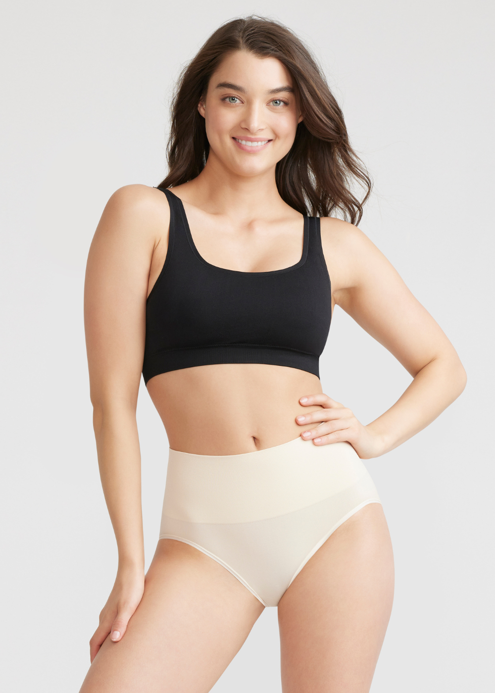 Sage Shaping Brief Nylon Seamless - Yummie