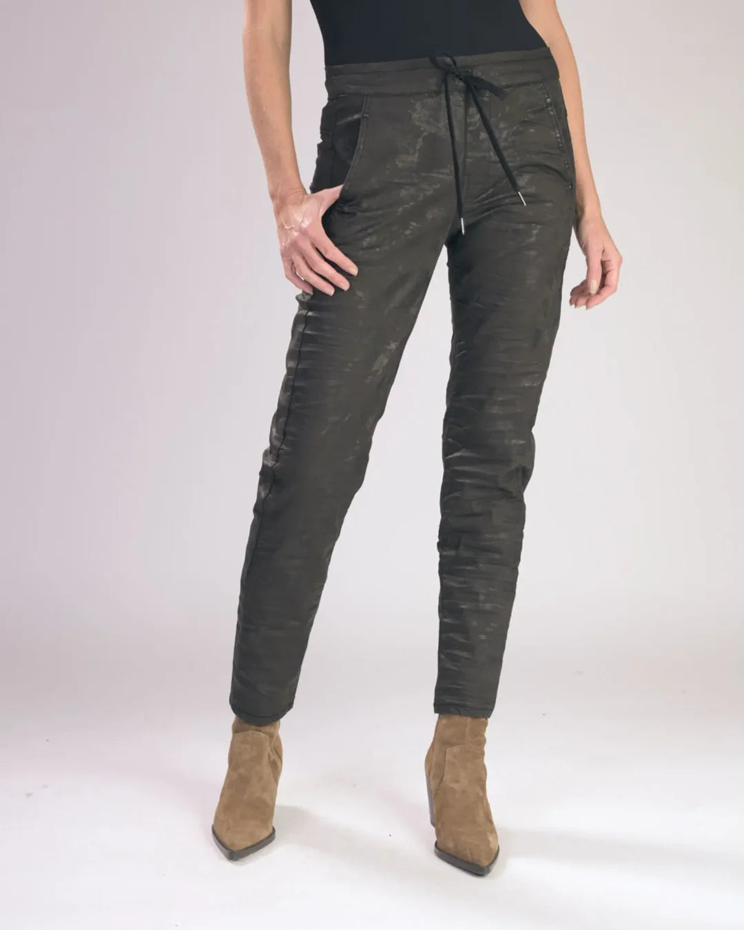 Floral Iconic Stretch Jeans AP515C - Alembika