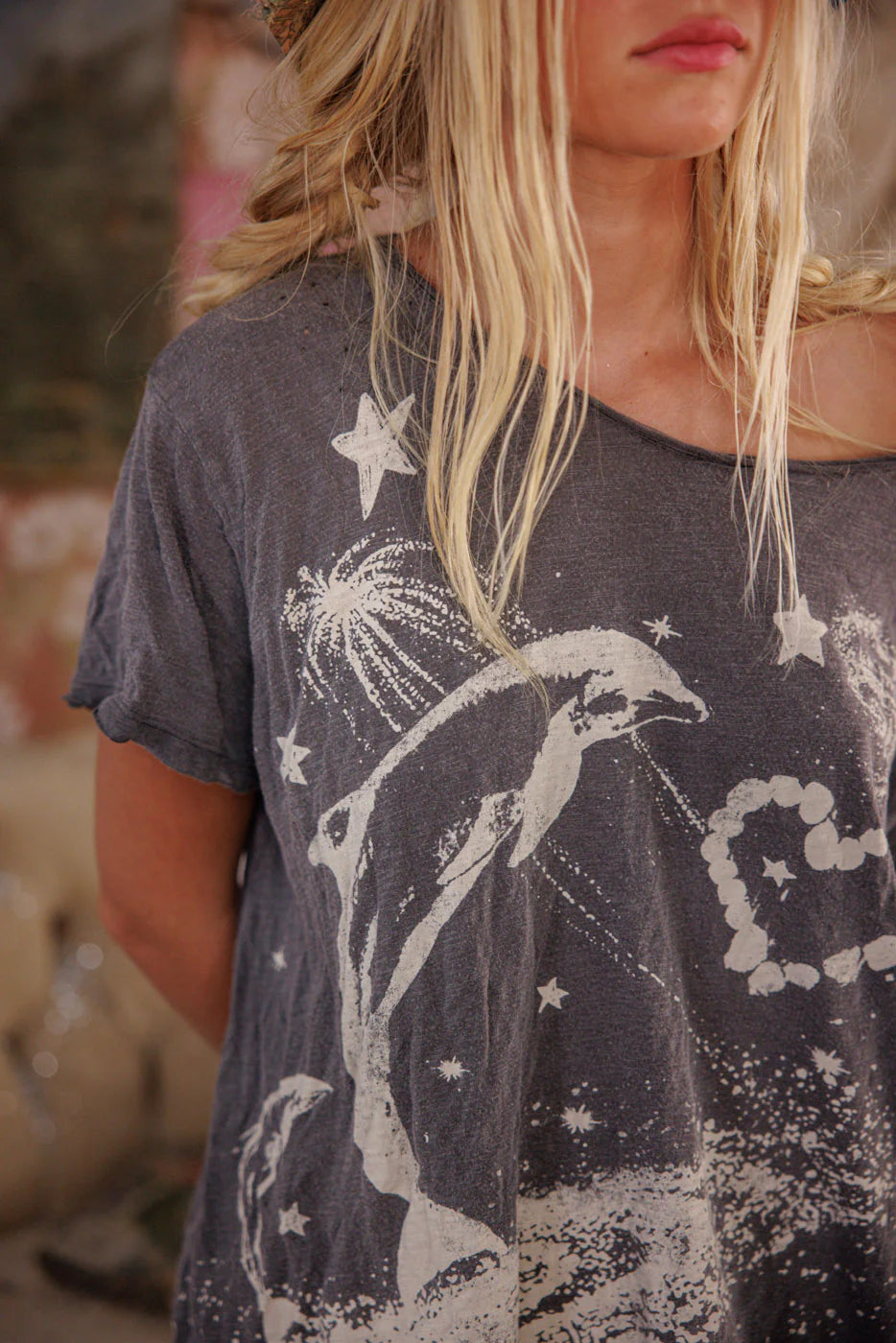 Sky Dolphin Tee 2523 - Magnolia Pearl
