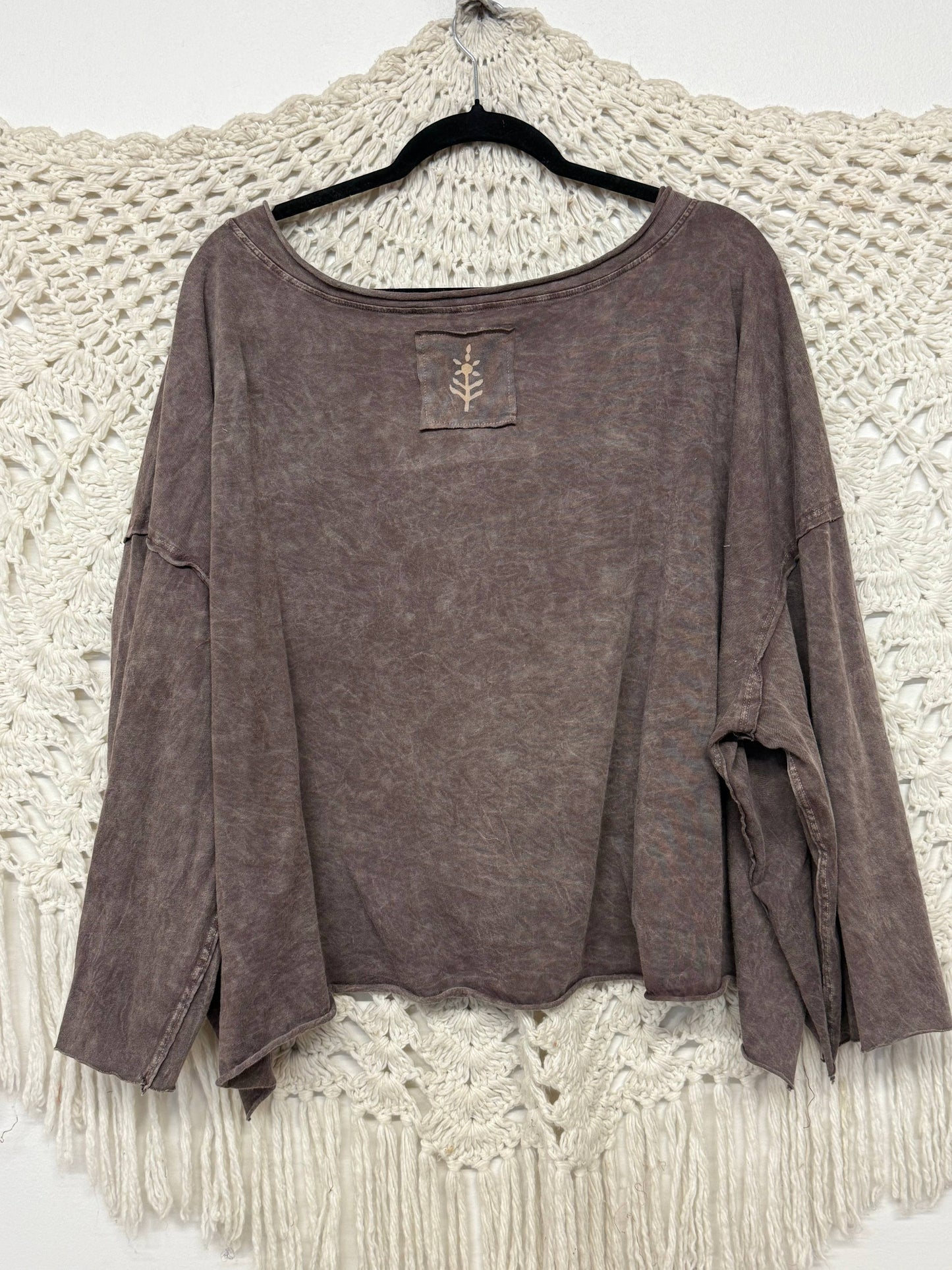 Kantha Bae Dream Cropped Tee - Held In Balance Yin Yang Boho
