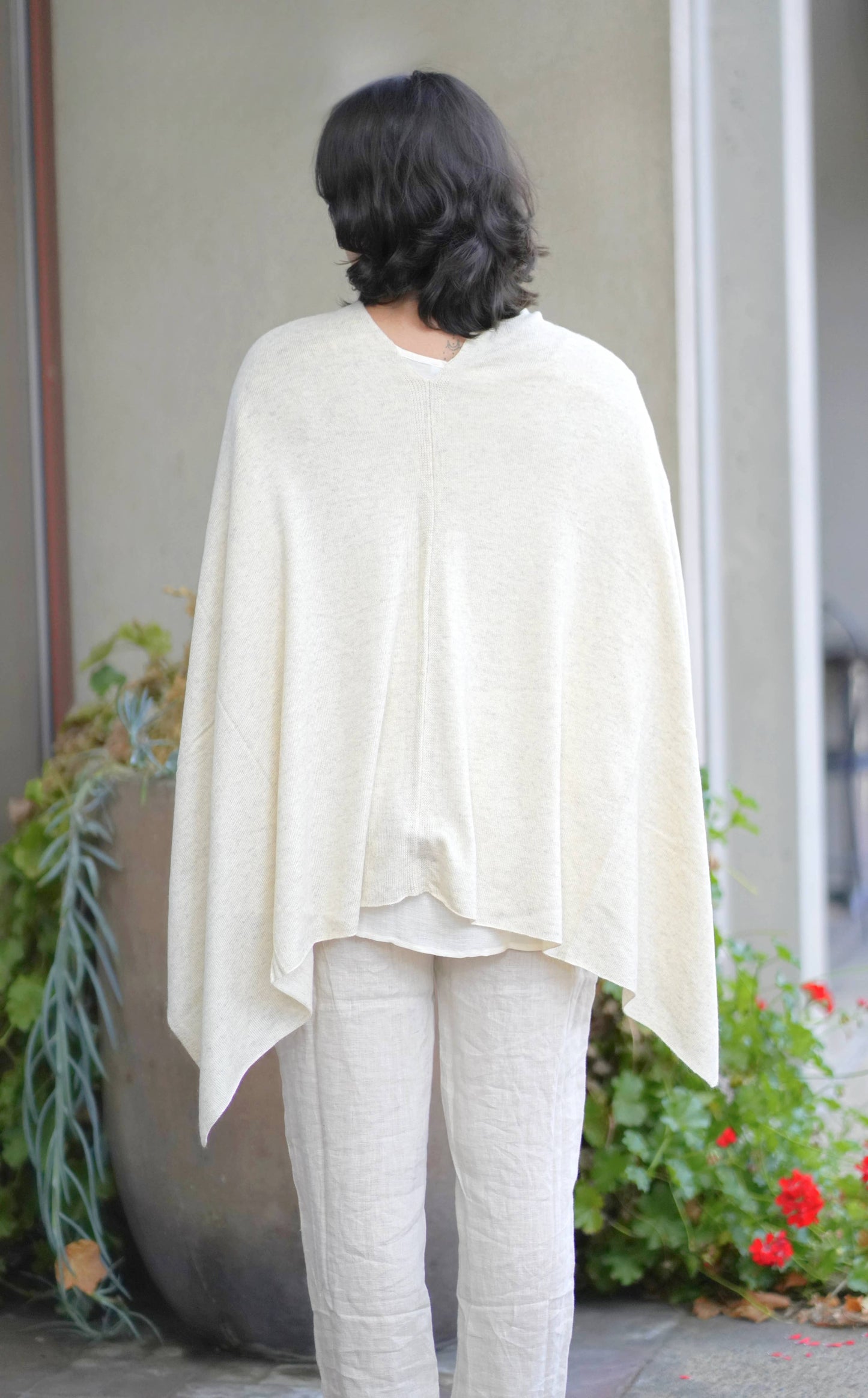 Cashmere Poncho Ivory: Ivory