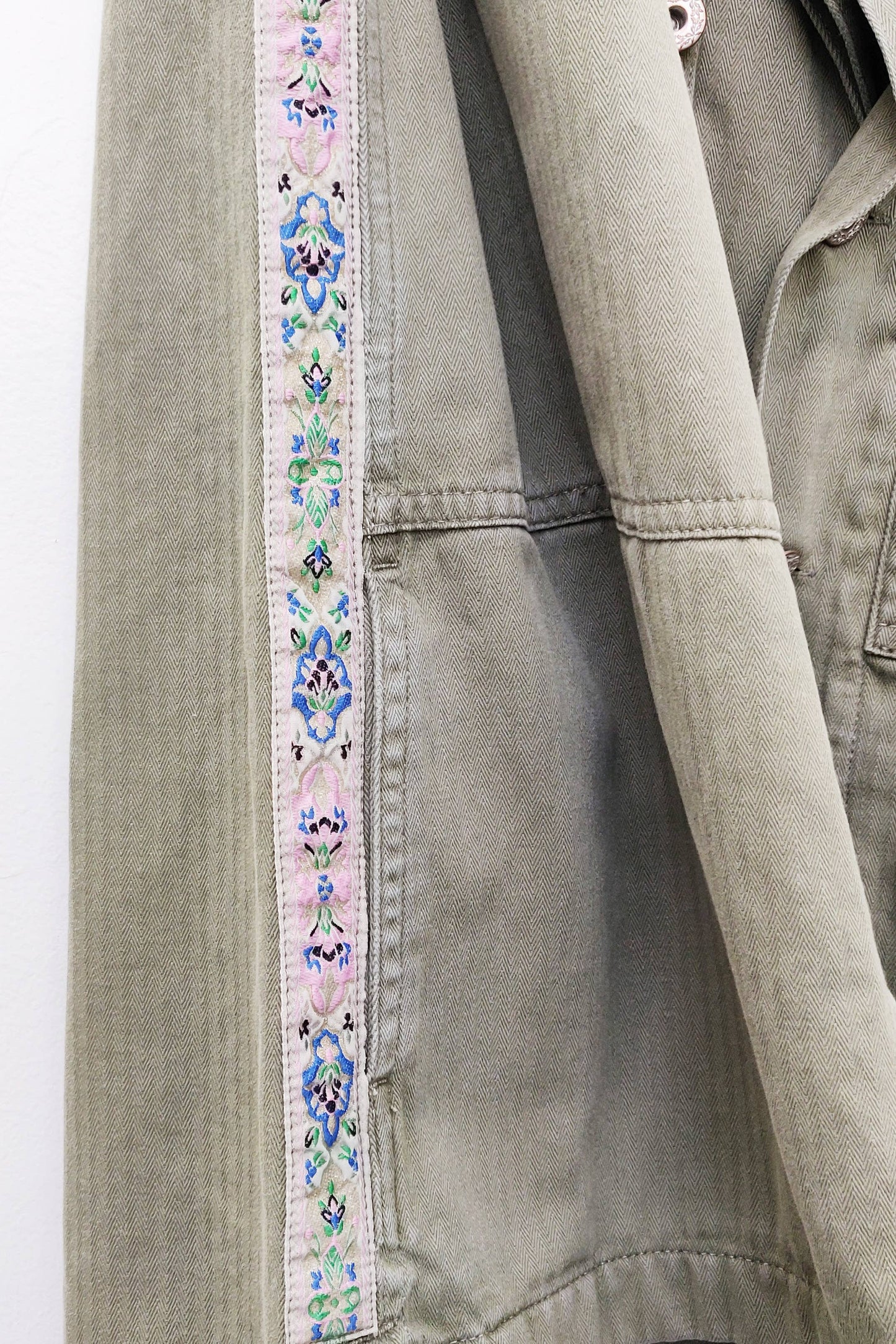 Aria Twill Jacket - Pins Included: Army / S