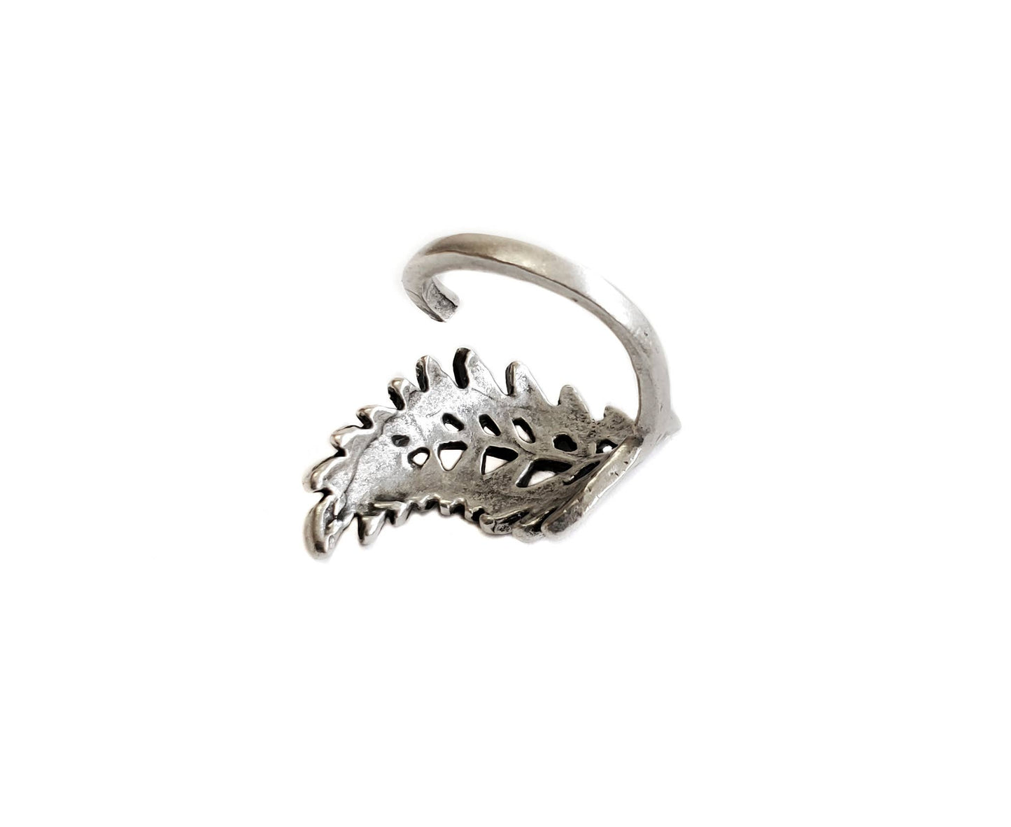 Handmade Leaf Brass Ring In Silver Plated - ZRC-014
