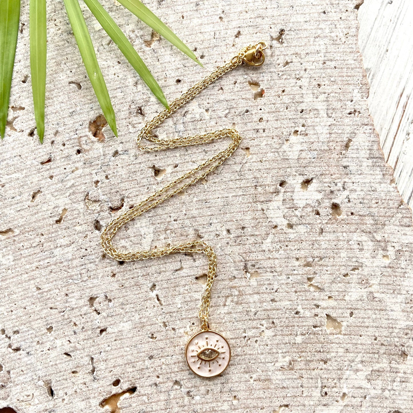 Eye enamel necklace boutique salon spa jewelry trendy gift: 19”
