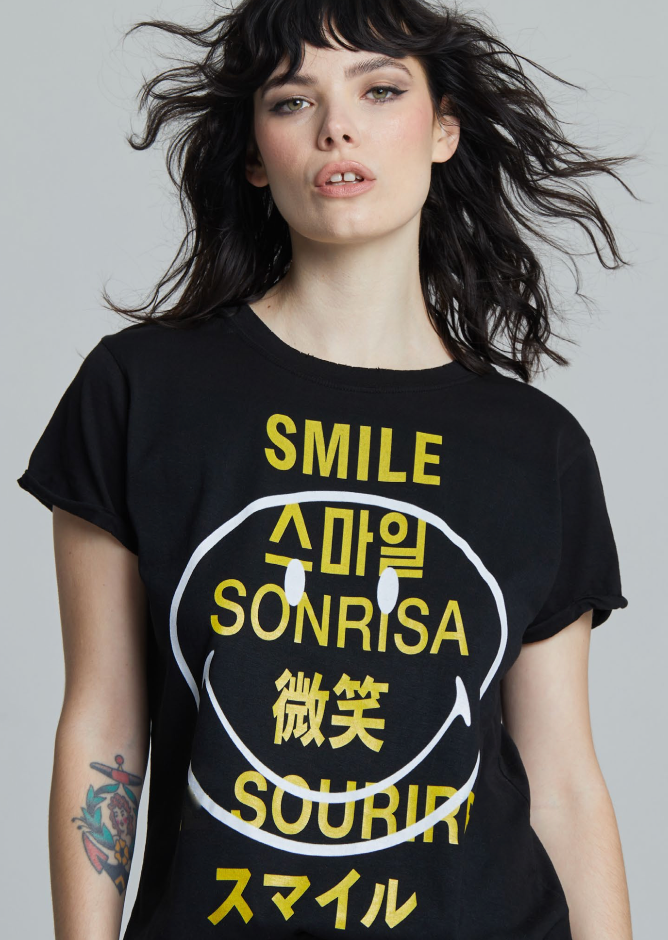 21107 - Smiley Smile Black Tee: Black / XL
