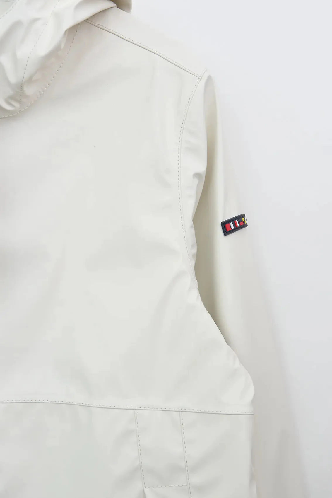 100% Waterproof Raincoat With Heat-Sealed Seams C3215 - Batela