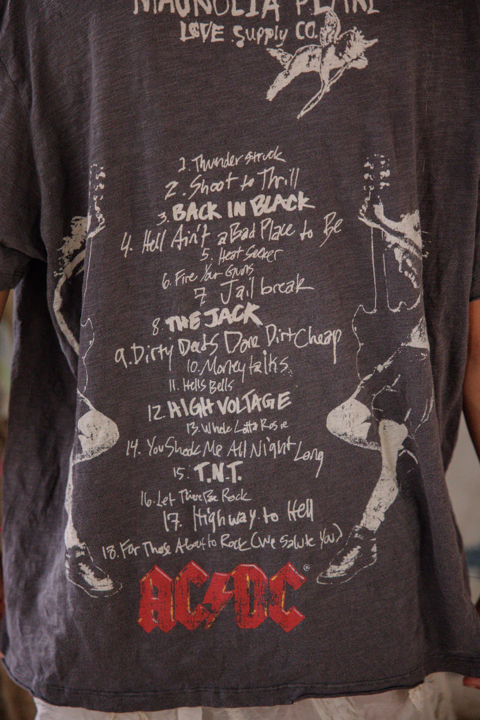AC/DC Live At Donington Tee 2684 - Magnolia Pearl