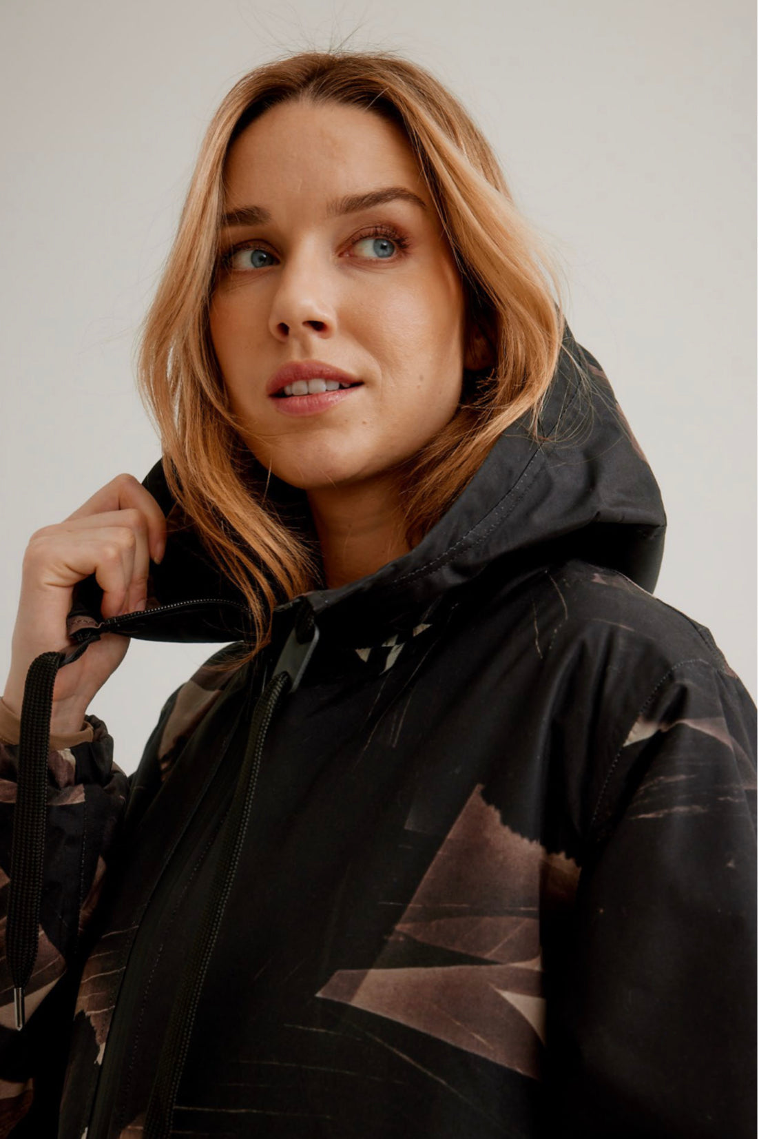 Recycled Waterproof Printed Raincoat W/ Taped Seams E1684RO-801 - CRO
