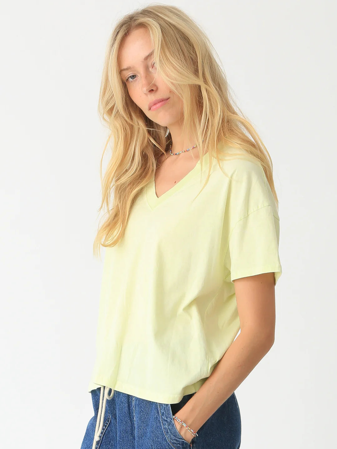 Chase Vneck Tee WTP075AC - Electric & Rose
