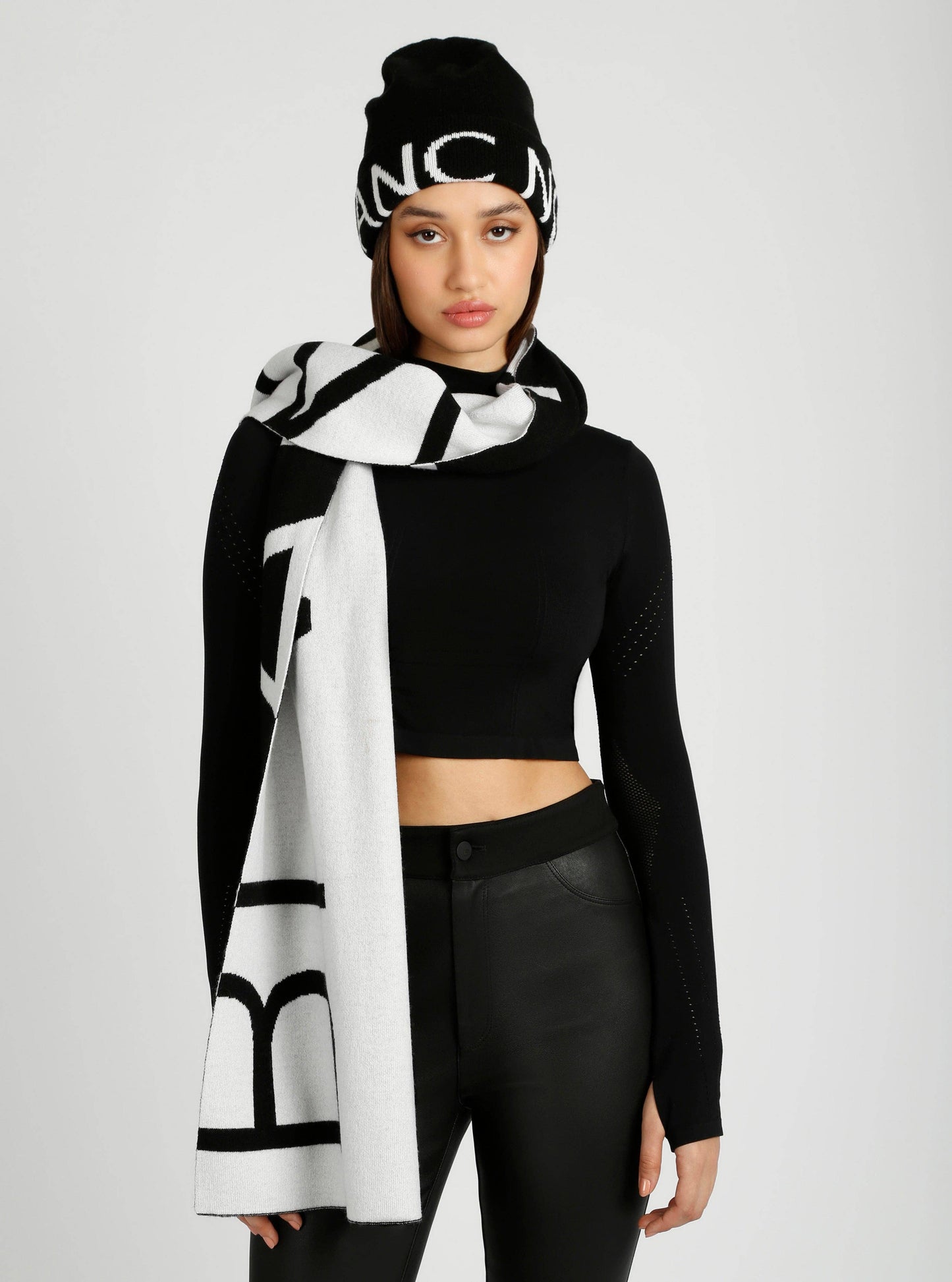 Jacquard Knit Scarf - Blanc Noir