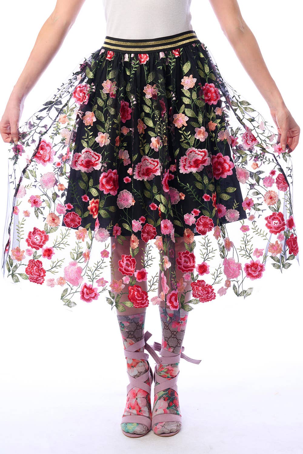 Dark Rose Embroidered Skirt: S
