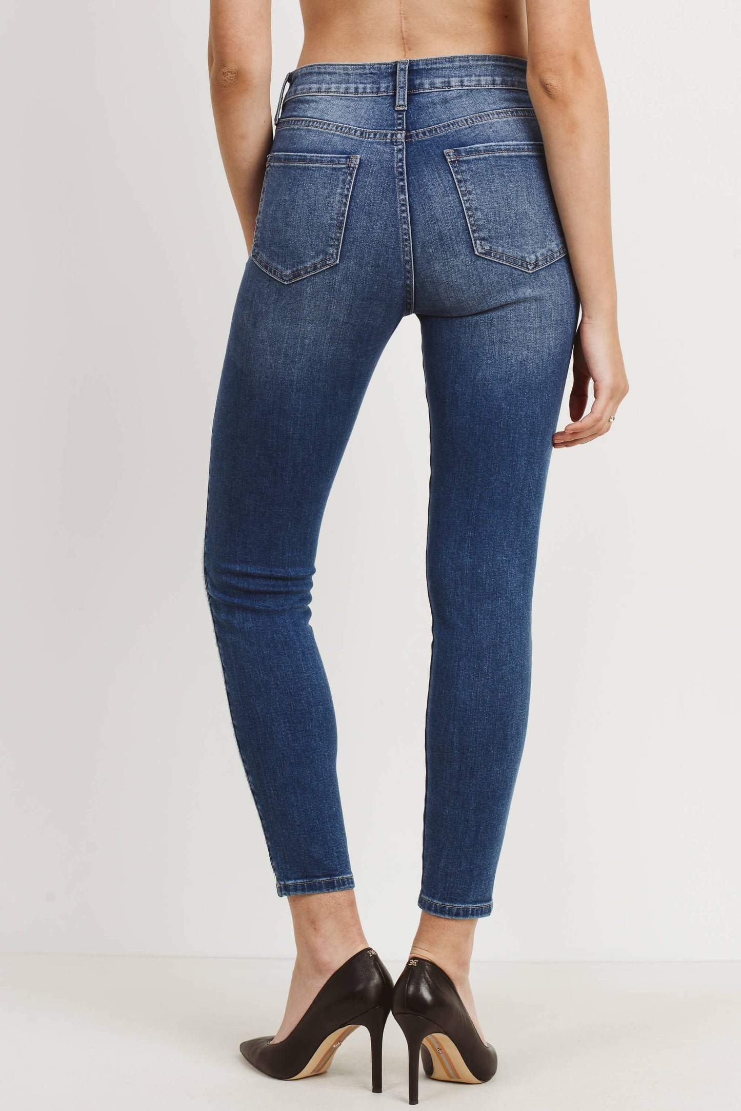 High Rise Skinny w/ Side Seam Detail DP453