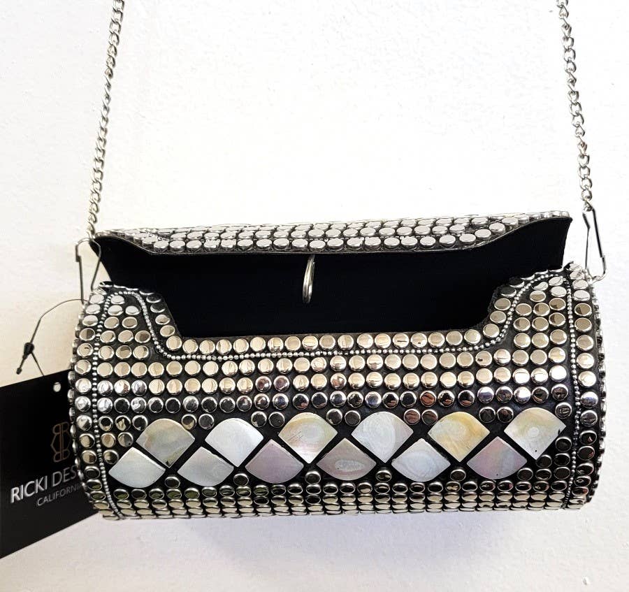 BOX BARREL BAG METAL STUDS