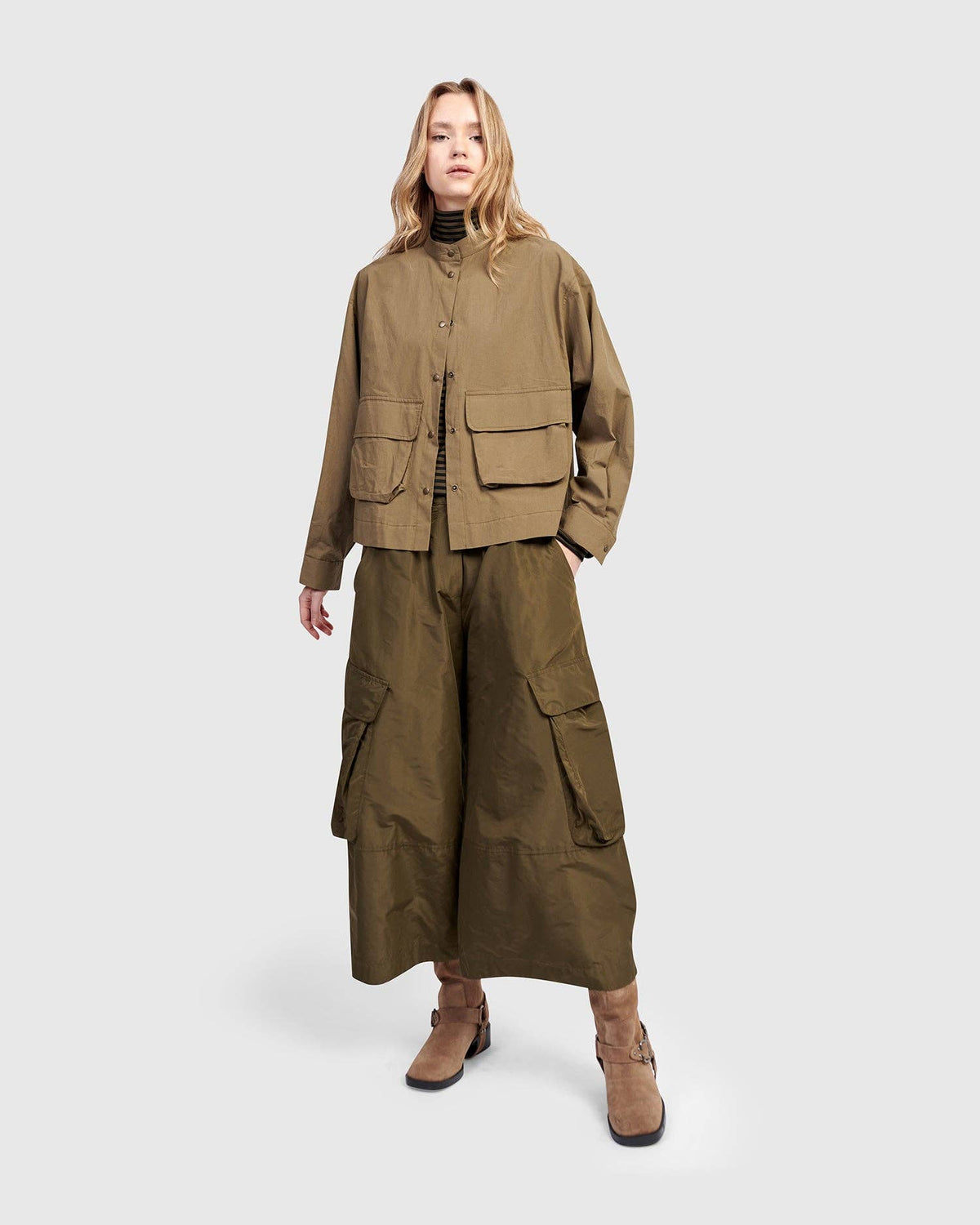 Urban Wide Cargo Pants, Khaki: Khaki / 3 (US 10-12)