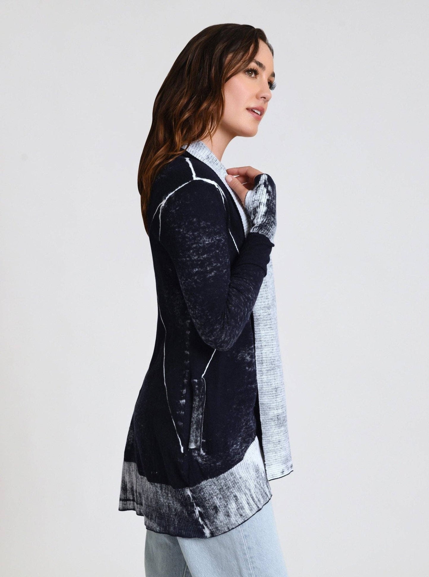 Huntress Drape Front Cardigan - Blanc Noir