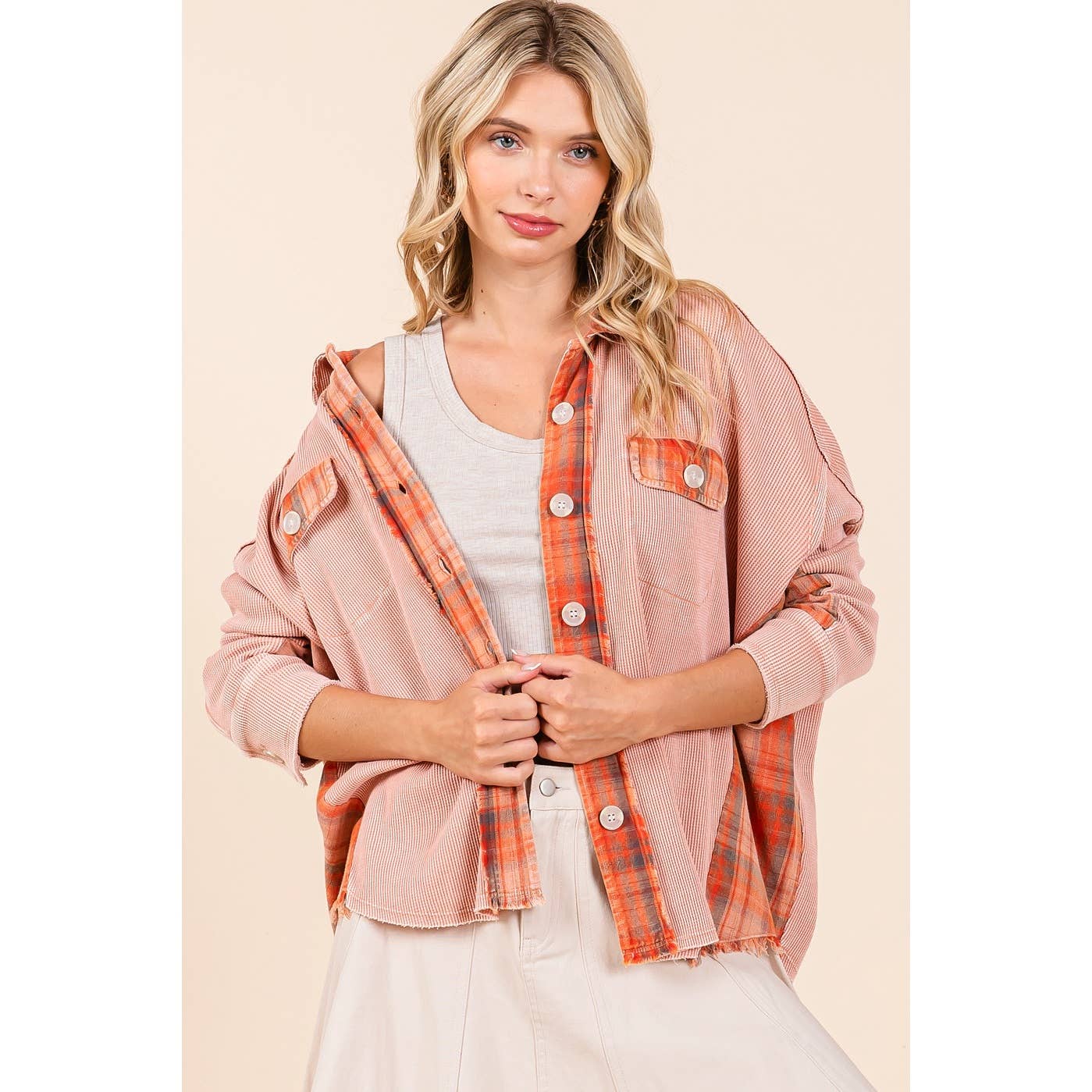 MINERAL WASH PLAID CONTRAST WAFFLE KNIT SHACKET: OLIVE / S/M-M/L(3-3)
