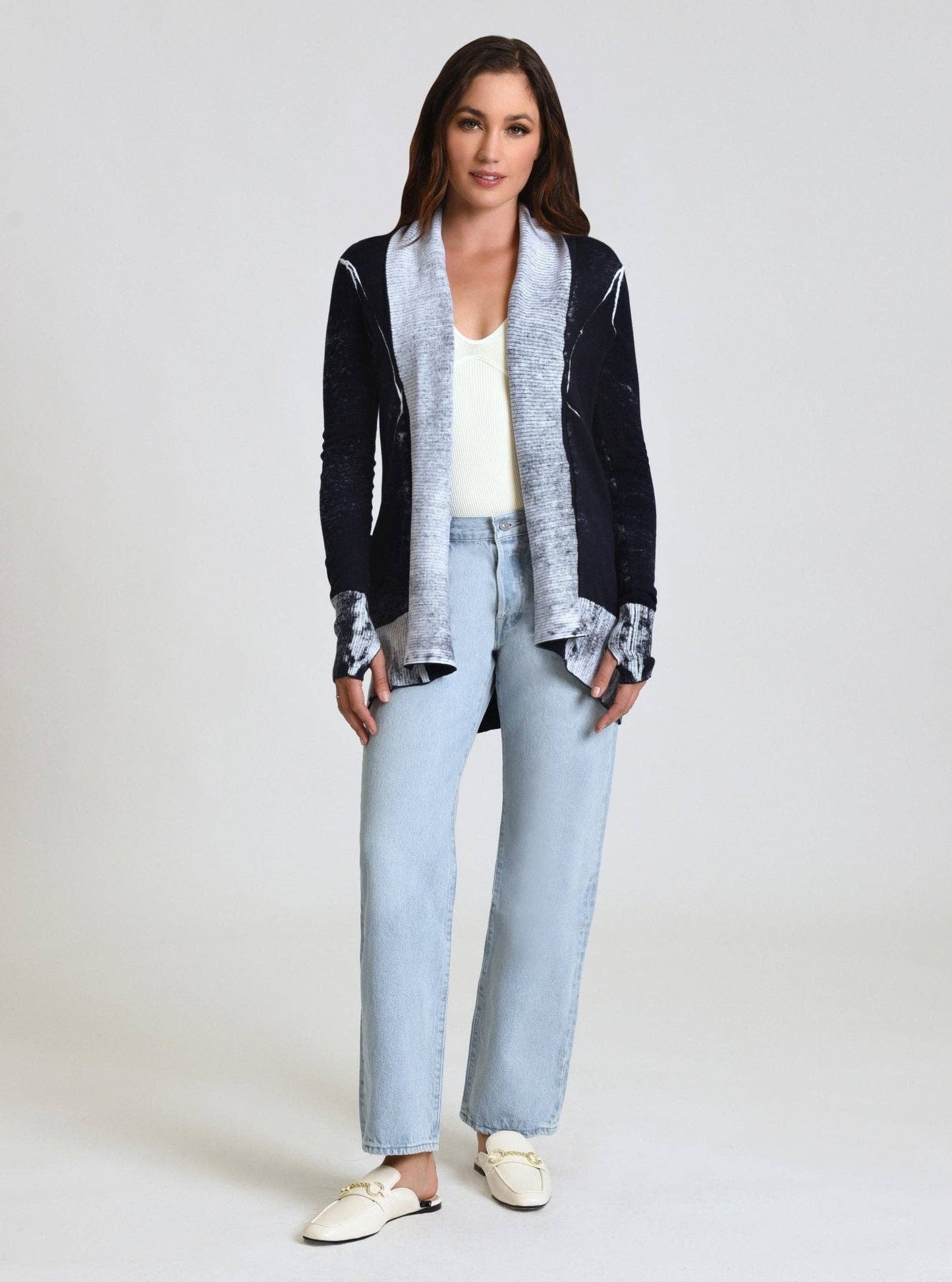 Huntress Drape Front Cardigan - Blanc Noir