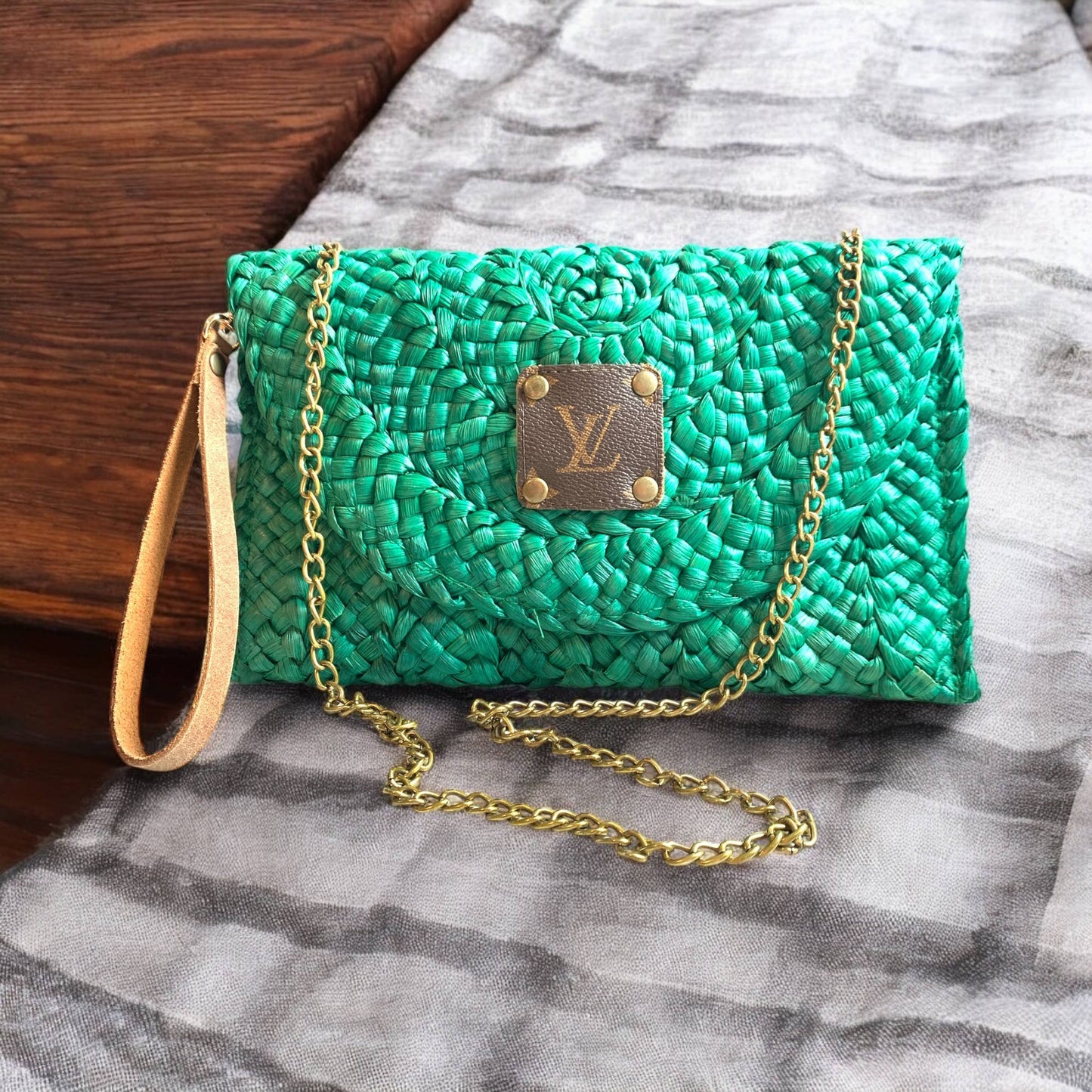 Green Woven Straw Crossbody