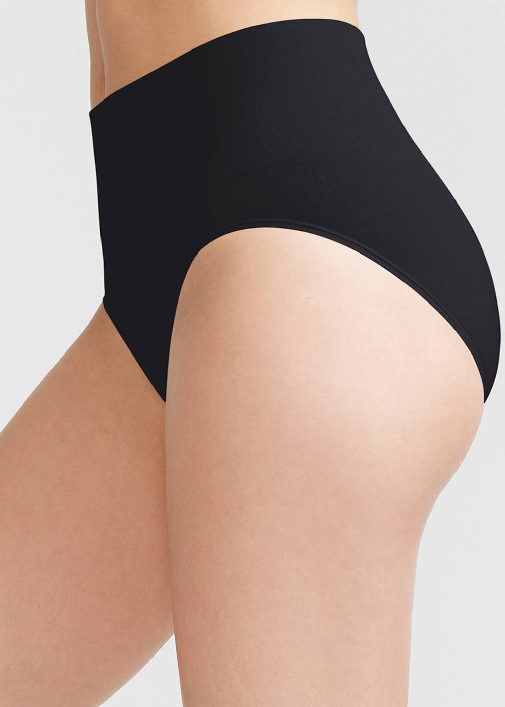 Sage Shaping Brief Nylon Seamless - Yummie
