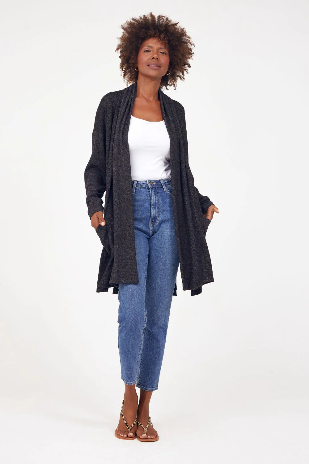 Cora Cardigan - ASTROLOGIE CALIFORNIA