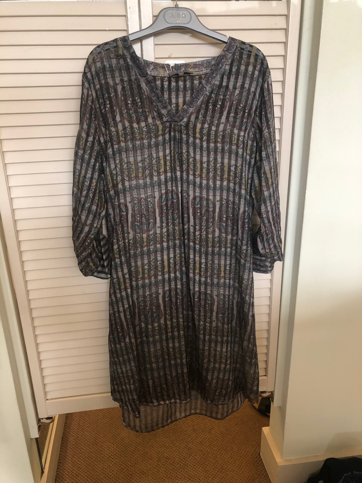 YAUVAN V-Neck Dress