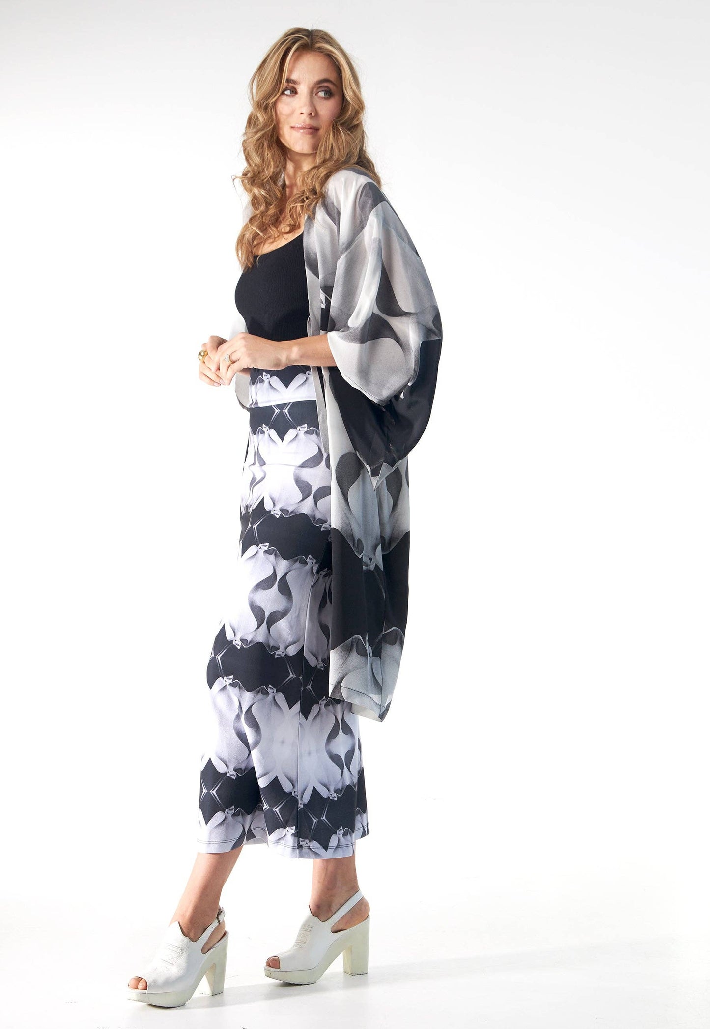 Babs Body-Hugging Midi Skirt - Black/White Stone Man Print Design: B/W Gaudi / Large / Stone Man (Gaudi)