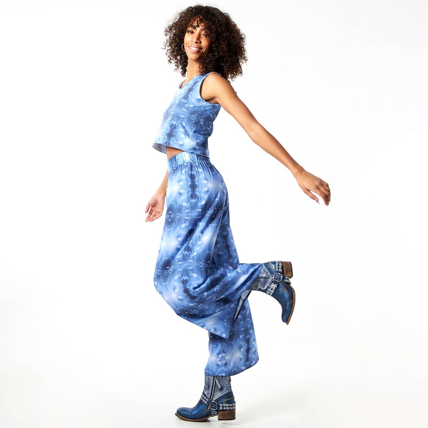 Babs Lightweight Wide Leg Pants - Blue Cloud Print: L
