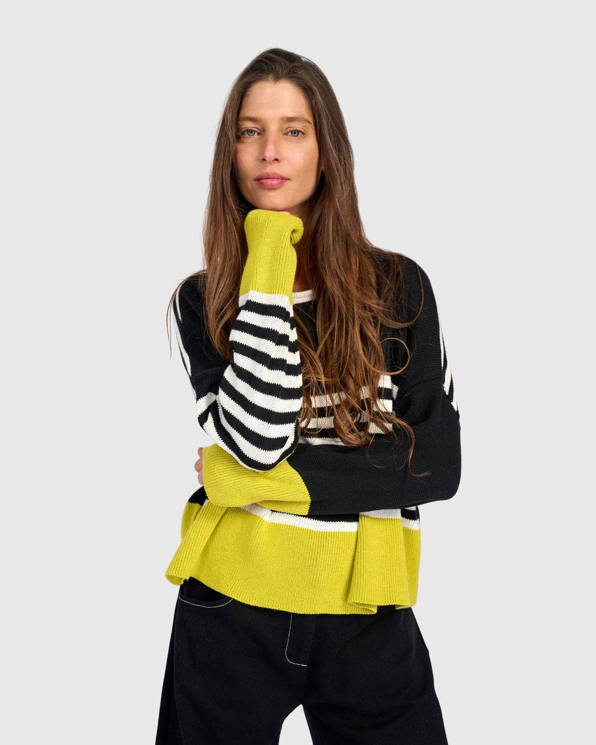 Honeybee Sweater, Black/Yellow: MIX / ONE SIZE