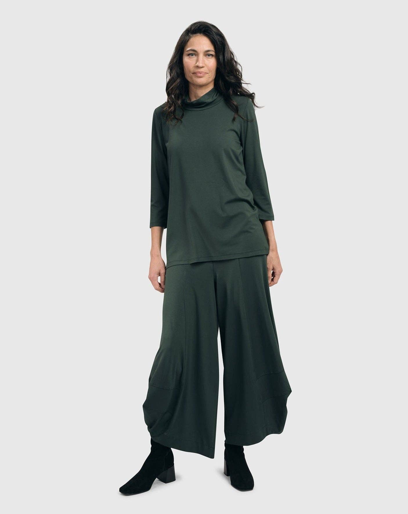 Essential Mockneck Top, Green: Green / 3 (US 10-12)