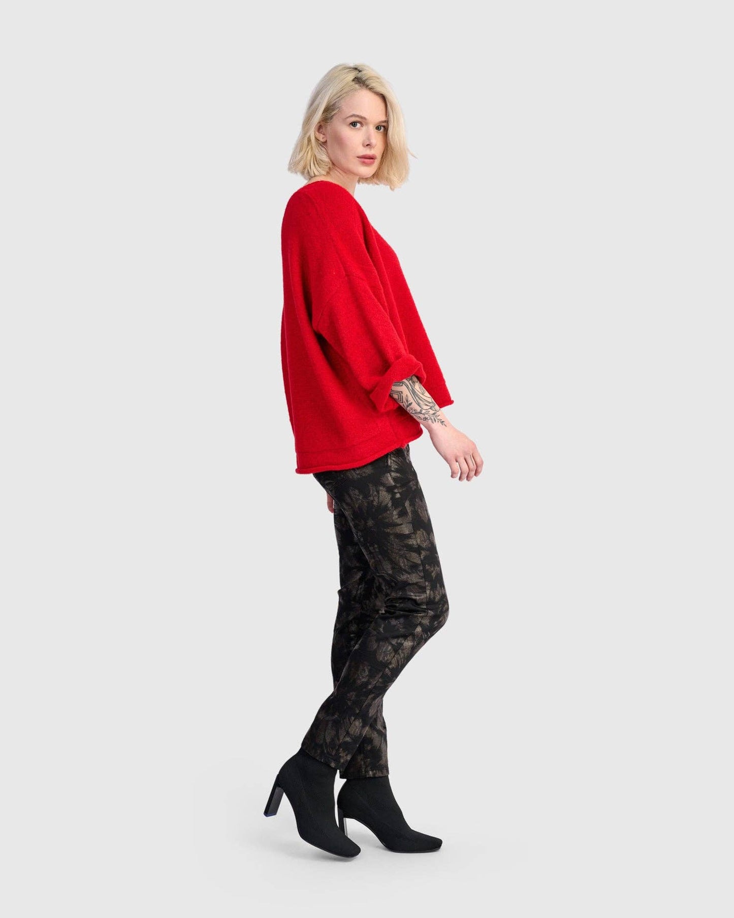 Basis Pullover Sweater AS936R - Alembika