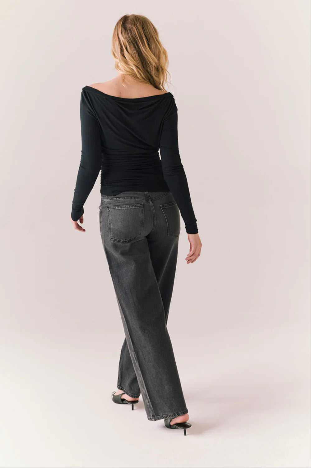 Ivy Black Long Sleeve Top CWA607 - CHASER