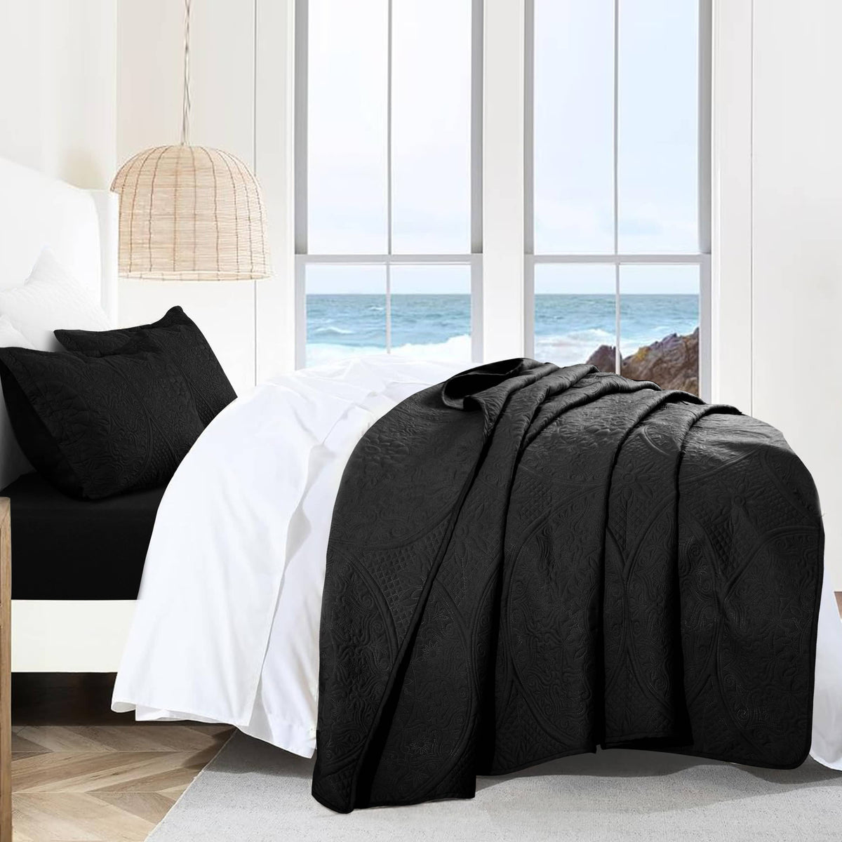 3 Piece Reversible Quilted Bedspread Coverlet Comforter Set: King / Black
