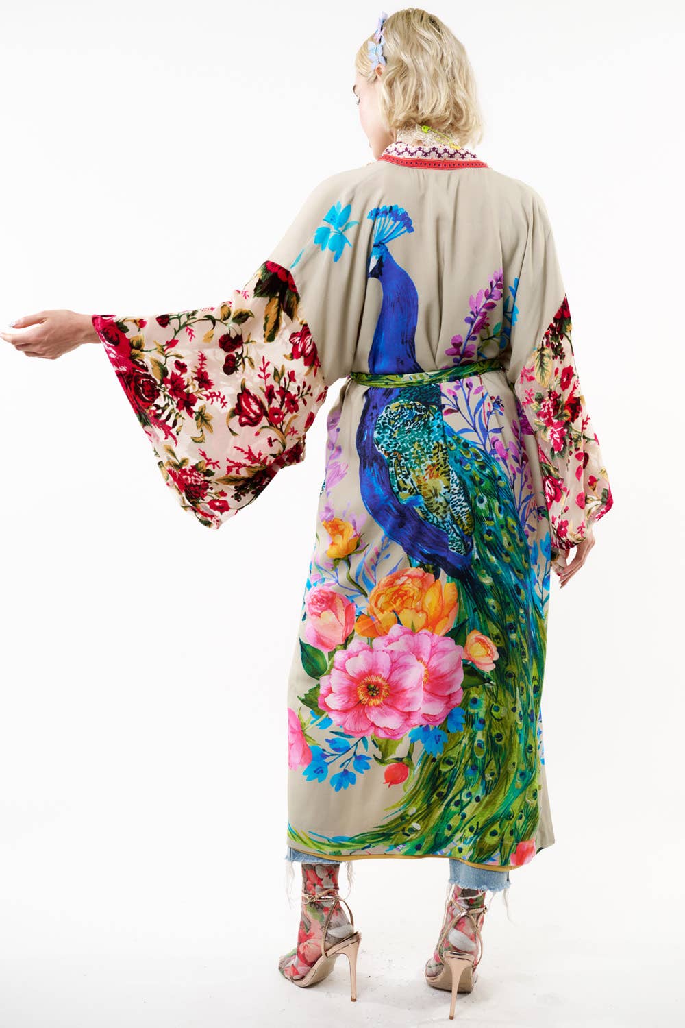 Fantasy Kimono - Beige |Peacock Mesh Sleeve Romantic Robe: Soft Moon / One Size