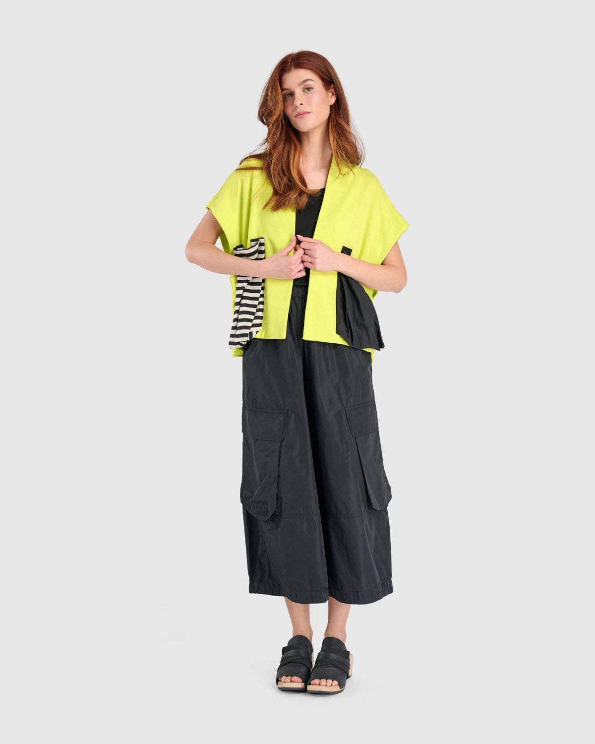 Urban Swish Wide Cargo Pants, Black: BLACK / 4 (US 12-14)