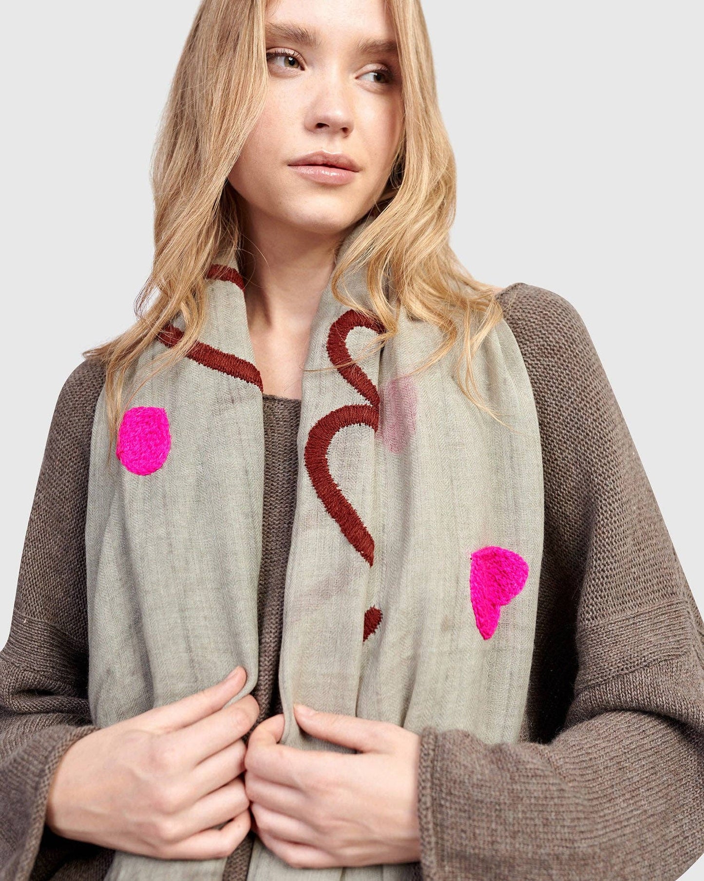 Dance the Blues Scarf, Grey: Grey / ONE SIZE