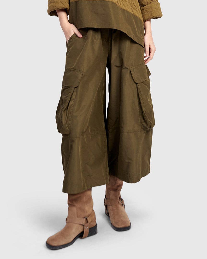 Urban Wide Cargo Pants, Khaki: Khaki / 3 (US 10-12)