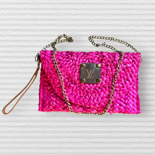  Hot Pink Woven Straw Crossbody