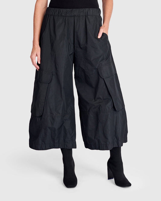 Urban Wide Cargo Pants, Black: BLACK / 3 (US 10-12)