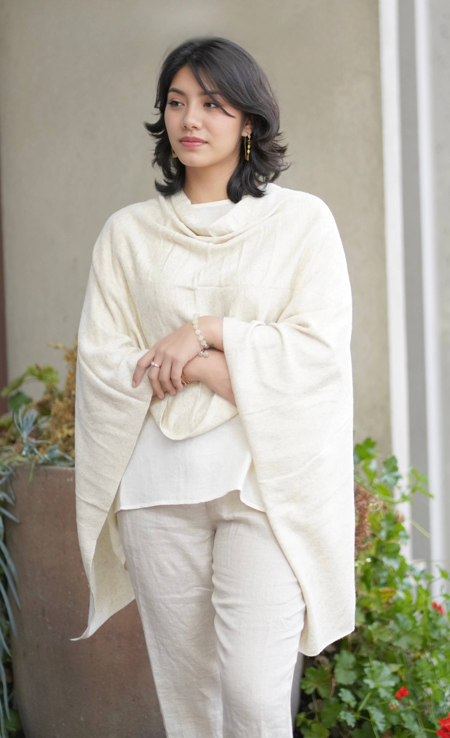Cashmere Poncho Ivory: Ivory