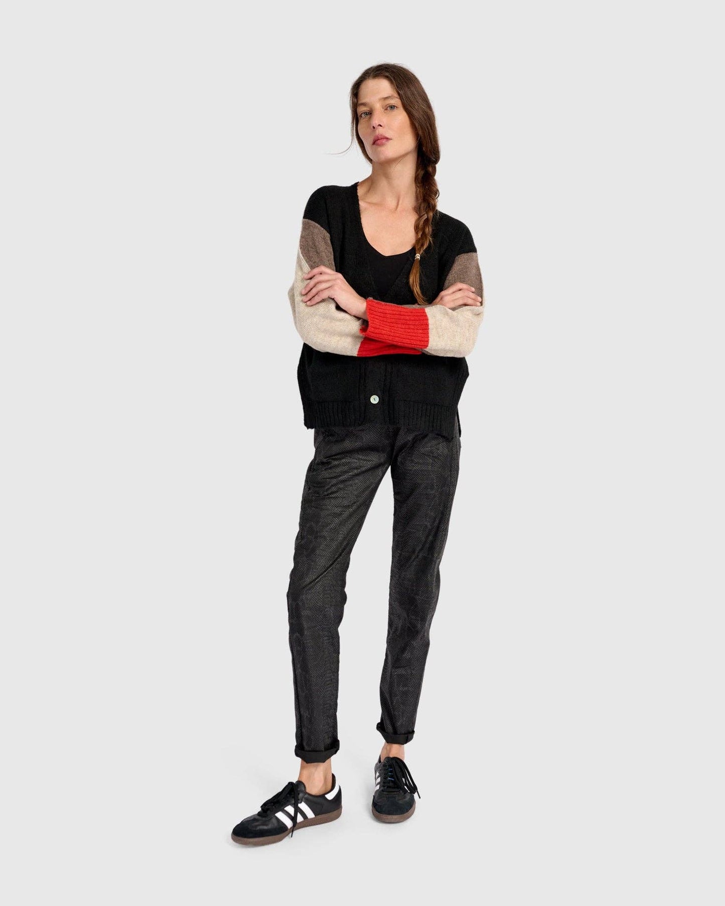 Finch Cardigan, Black/Hazelnut: MIX / ONE SIZE