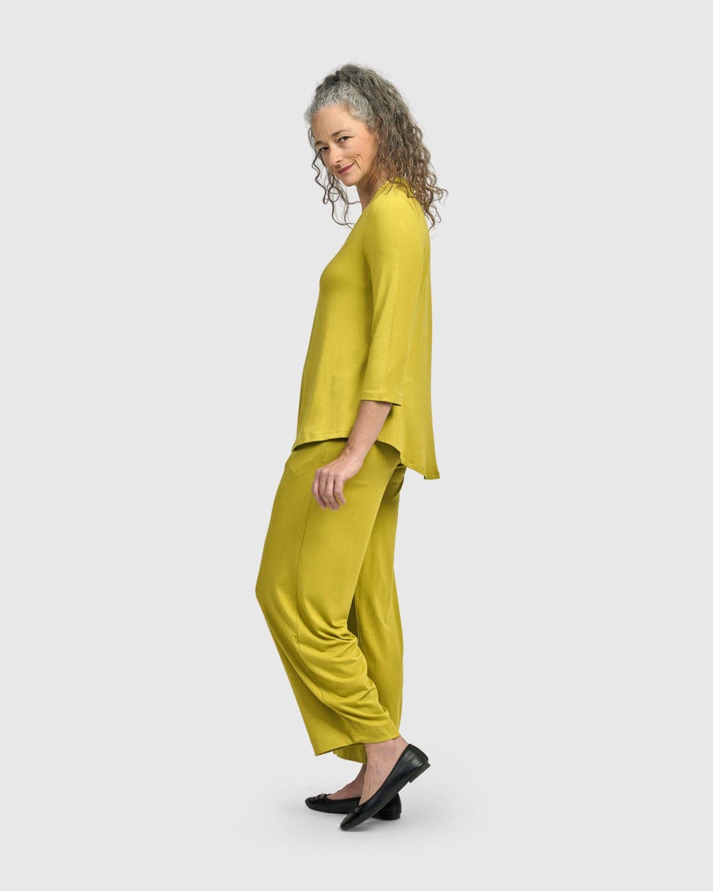 Essential Flow Pants - Alembika
