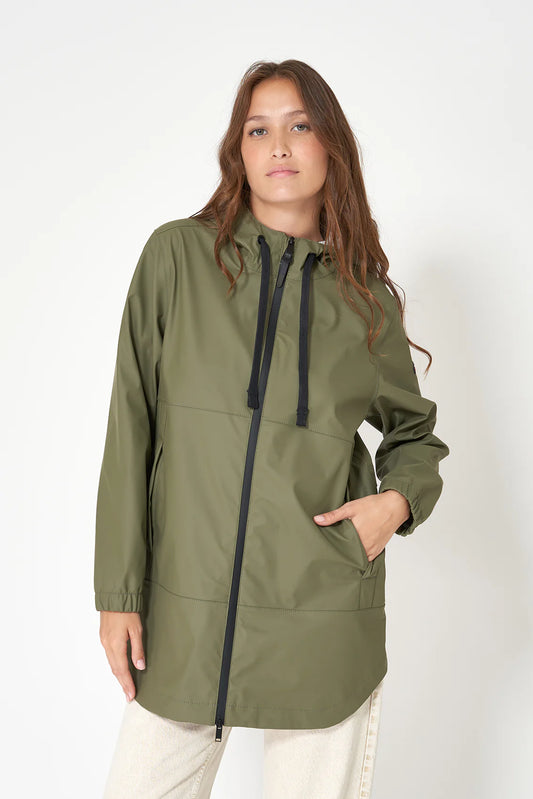 100% Waterproof Raincoat With Heat-Sealed Seams C3215 - Batela