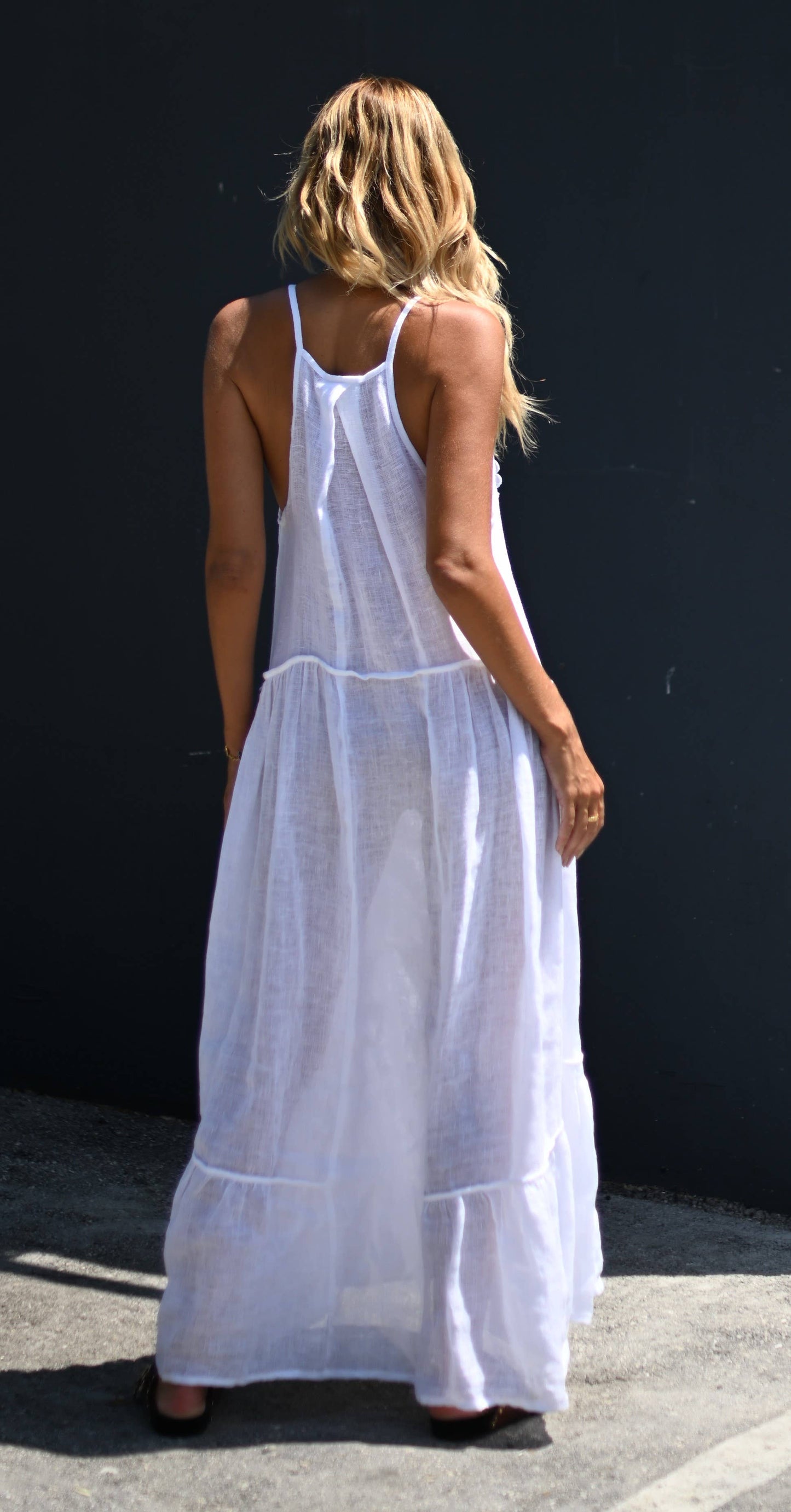 Daisy Maxi Dress: White Daisy Maxi Dress: White